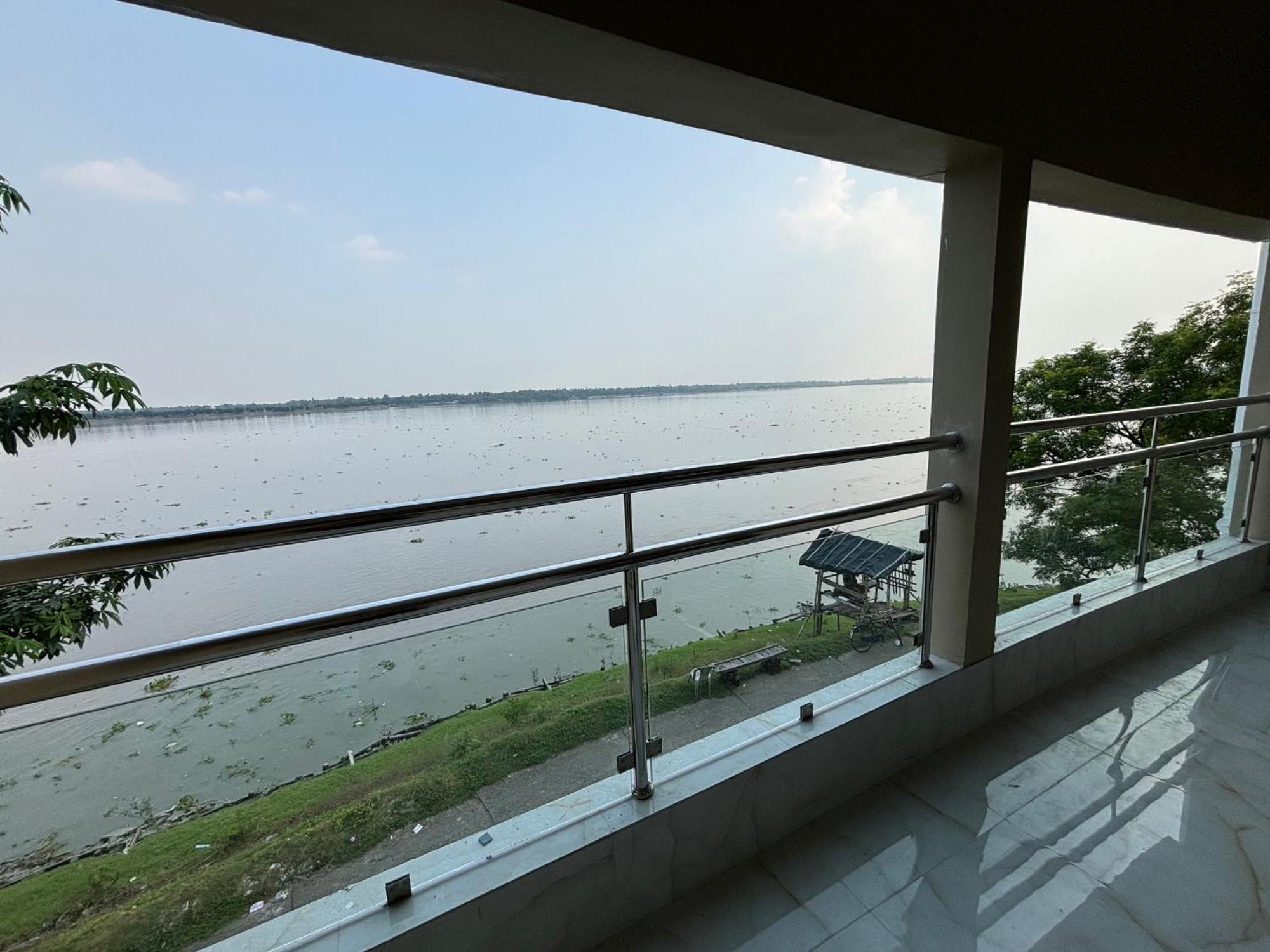 Ichhamati Hotel And Restaurant Hasnabad 외부 사진